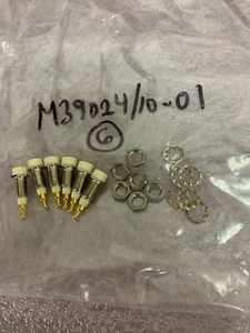 TERMINAL DE PRUEBA JACK TIP BLANCO DORADO - PN# M39024/10-01, ALT PN# 1328-008 - Imagen 1 de 6