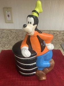 Disney Goofy Leaning on Oreo Stack Ceramic Cookie Jar 12" Tall - Picture 1 of 12