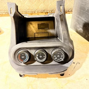 2010-2013 MITSUBISHI LANCER AC HEATER CLIMATE CONTROL 7820A083XA - Picture 1 of 13