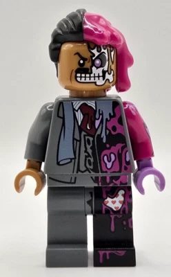 LEGO The LEGO Batman Movie 70915 Two-Face Minifigure Minifig sh0395 Used - Image 1 of 2