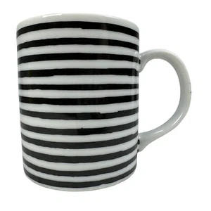 Taza a rayas en blanco y negro de Domino Toscany gótico punk emo horror jugo de escarabajo - Imagen 1 de 9