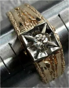 10K YELLOW GOLD DIAMOND MAN'S SOLITAIRE SIGNET RING 0.19 Ct $1100 SIZE 10 - Picture 1 of 8