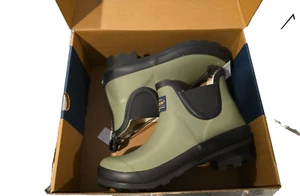 *NWB* Pendleton Ladies Chelsea Rain Boot (Olive Green, Size 7) - Picture 1 of 3