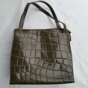 Damen Handtasche von Reno Mode  - grün - Schulterriemen verstellbar - Bild 1 von 4