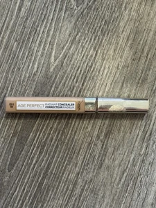 L'OREAL AGE PERFECT RADIANT CONCEALER # 220 Warm Beige UB10 - Picture 1 of 2