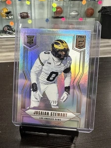 Fútbol americano de élite Panini 2025 Josaiah Stewart novato/999 #197 - Imagen 1 de 2