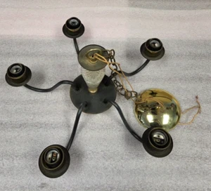 CEILING LIGHT FIXTURE - UNDERWRITERS LABORATORIES INC. ISSUE NO. C-123,773 - Picture 1 of 9