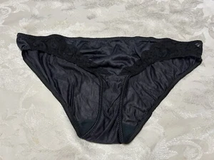 Vtg USA VANITY FAIR Antron III Nylon Satin Lace Low Rise 7 Black Bikini Panties - Picture 1 of 19