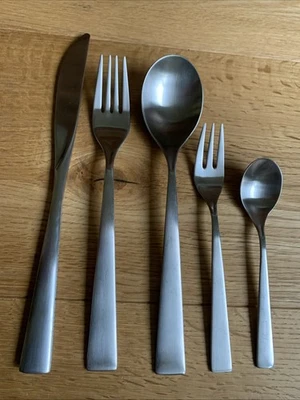 WMF Bellano Cromargan Acciaio Inox Set Posate Opaco 5 Parti - Immagine 1 di 4