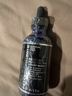 Suero nocturno Peter Thomas Roth Retinol Fusion PM 2 fl OZ nuevo y sellado Foto 1 de 2