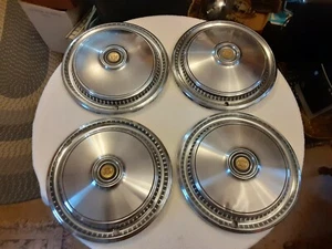 1975 76 77 78 79 CHRYSLER CORDOBA HUBCAPS WHEEL COVERS ANTIQUE VINTAGE CLASSIC - Picture 1 of 8