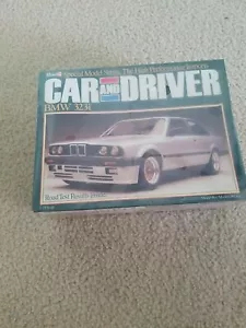 Auto und Fahrer Sondermodellreihe BMW 323I hergestellt von Revell 1/24 Maßstab Modellbausatz - Bild 1 von 10