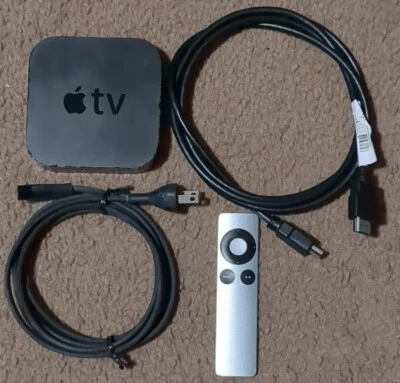 Apple TV (3rd Generation) 8GB HD Media Streamer - A1427, WITH REMOTE/HDMI TESTED - Image 1 of 2