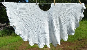 Vintage White Crochet Christmas Tree Skirt 48" diameter lined Cottage Farmhouse - Picture 1 of 2