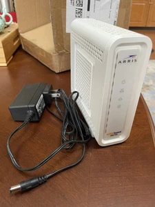 ARRIS SURFboard DOCSIS 3.0 Cable Modem - SB6190 - Picture 1 of 4