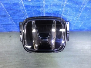 HONDA Genuine Fit Sensing Emblem 75710-T5A-J61 / 75710-T5A-J610-M1 - Bild 1 von 4