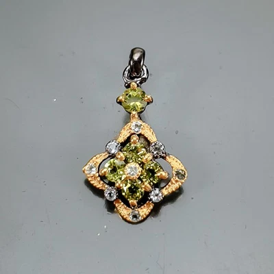 Jewellery Natural Peridot Pendant 925 Sterling Silver  /NP48222 - Image 1 of 4