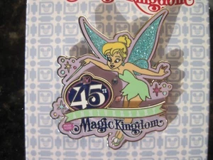 Disney 45 aniversario de Magic Kingdom, alfiler en capas, campana retoque - nuevo en tarjeta - Imagen 1 de 3