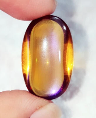 Gemas sueltas de 27,90 quilates con certificación de ópalo sintético negro y dorado australiano Foto 1 de 4