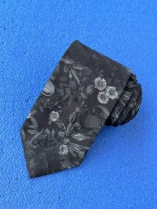 Authentic YOSHIE INABA Flower Floral Design On Black 100% Silk Woven Necktie Tie - Picture 1 of 10