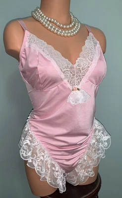 НОВЫЙ блестящий плюшевый боди 1 X мягкий Frilly кружевной кокетки Лолита нахальный белье - Изображение 1 из 4