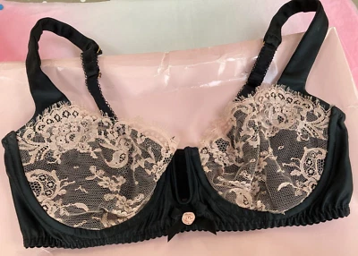 Sujetador de inmersión Agent Provocateur 36B negro satinado rosa encaje Foto 1 de 4