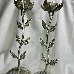 Antico set di candelabri a fiori placcati in argento fragile intricato unico - Foto 1 di 5