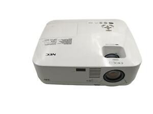 NEC NP400 XGA 1080i Portable LCD Projector 2600 Lumens w/ Lamp (PARTS ONLY)