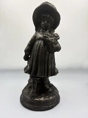 Estatua clásica de niña hecha de concreto con acabado de bronce estatua de jardín de niña wSm Foto 1 de 4