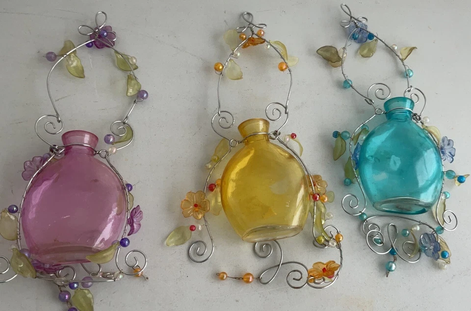 LOTE MIXTO BOTELLAS COLGANTES DECORATIVAS HECHAS A MANO  Foto 1 de 2