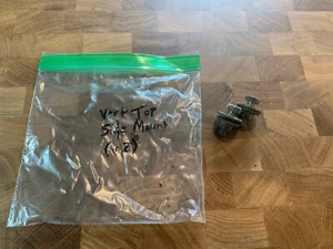 E30 BMW Convertible Front Mounting Hardware (Set) 325ic 318ic - Picture 1 of 6