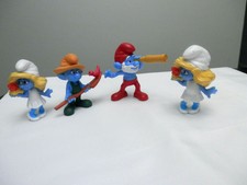 McDonald's Happy Meal Smurfs Lot of 4 Farmer Papa Smurfettes 2011 