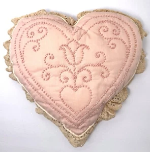 Vintage Candlewick Embroidered Heart Pillow Lace Edge Pink Handmade Cottagecore - Picture 1 of 12