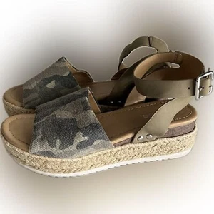 Soda Camo Peeptoe Sandalen. Riemchenknöchel mit verstellbarer Schnalle. Größe 8,5 - Bild 1 von 4