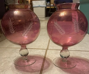 "Par de tazones de rosas de vidrio grabado de trigo arándano / jarrón en pedestal 8"" T" - Imagen 1 de 13