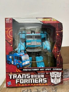 2012 Hasbro Transformers Generations Voyager Protectbot Hot Spot Asia Exclusive - Picture 1 of 2