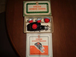 SINGER Automatic Zigzagger #161102 With Red Cam Set, New Old Stock - Bild 1 von 6