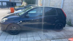 Ford Fiesta - Bild 1 von 4