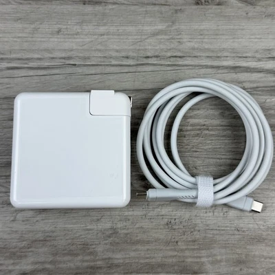 Replacement USB C Charger for MacBook Pro 2.6/2.7/2.9 15" Touch Bar/Late 2016 - Image 1 of 4