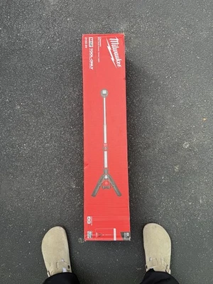 MILWAUKEE 2132-20 M12™ ROCKET™ Dual Power Tower Light NEW TOOL ONLY - Image 1 of 3