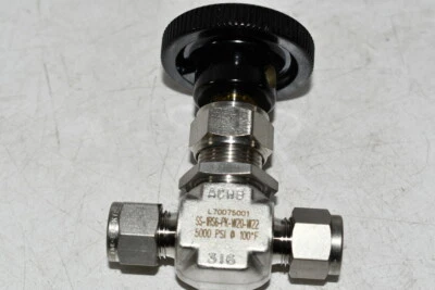 NEW Swagelok SS-1RS6-PK-W20-W22 Manual Stainless Needle Valve 3/8'' - Image 1 of 4