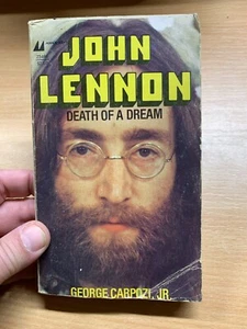 1980 1ST EDITION "JOHN LENNON: DEATH OF A DREAM" BIOGRAPHY PAPERBACK BOOK (P2) - Picture 1 of 19