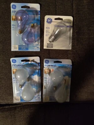 GE Bulb Lighting Globe Bulb Crystal Clear and White 40 Watt Appliance Bulb Lot - Image 1 of 4