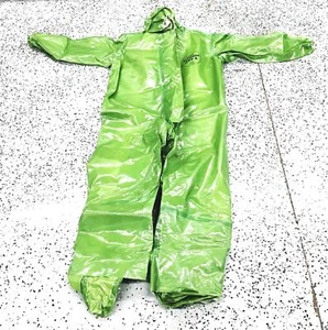 DuPont 2XL Tychem Chemikalienschutzabdeckungall mit Kapuze und Stiefeln CPF 4 Nos - Bild 1 von 7