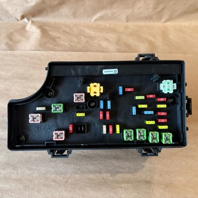 11-14 Avenger 200 Relay Fuse Box Integrated Power Module TIPM P04692346AE - Image 1 of 4