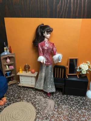 Conjunto Clon Barbie De Colección - Etiquetado Shillman NY Top, Pantalones + Cartera, Zapatos, Taza Foto 1 de 4