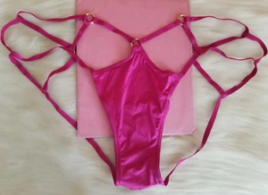 Victoria's Secret SEHR SEXY FRECHES HÖSCHEN HOHES BEIN RIEMCHEN HARDWARE XL PINK NEU MIT ETIKETT - Bild 1 von 13