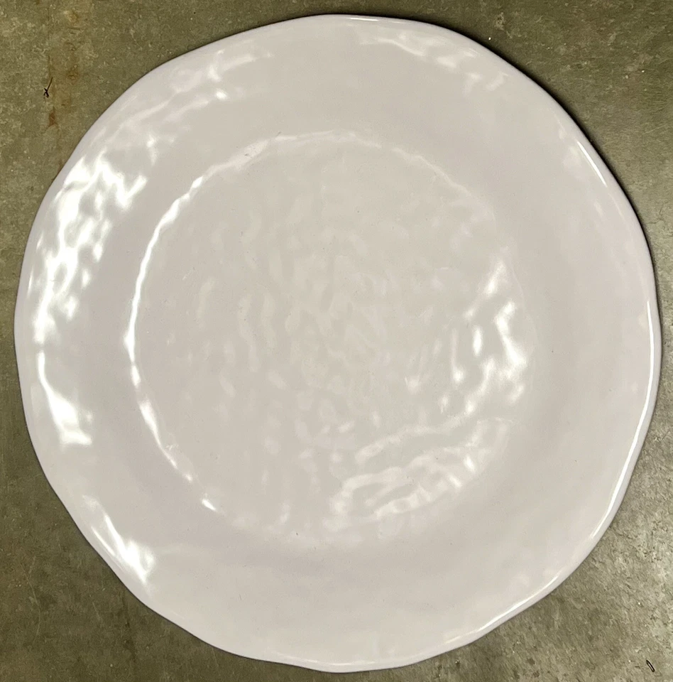 Juego de 4 platos de cena Tommy Bahama blanco martillado MELAMINA Foto 1 de 1