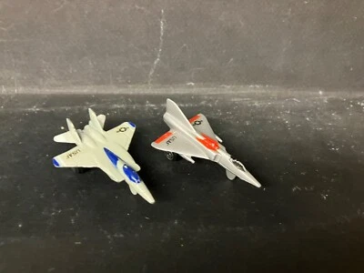 Aviones a reacción de juguete Tootsie de colección x2 metal fundido a presión de colección Fuerza Aérea militar de la USAF Foto 1 de 3