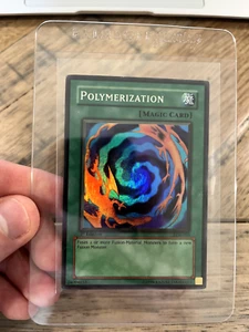 Yugioh - Polymerization - LOB-059 - Super Rare - 1st Edition - Zdjęcie 1 z 11
